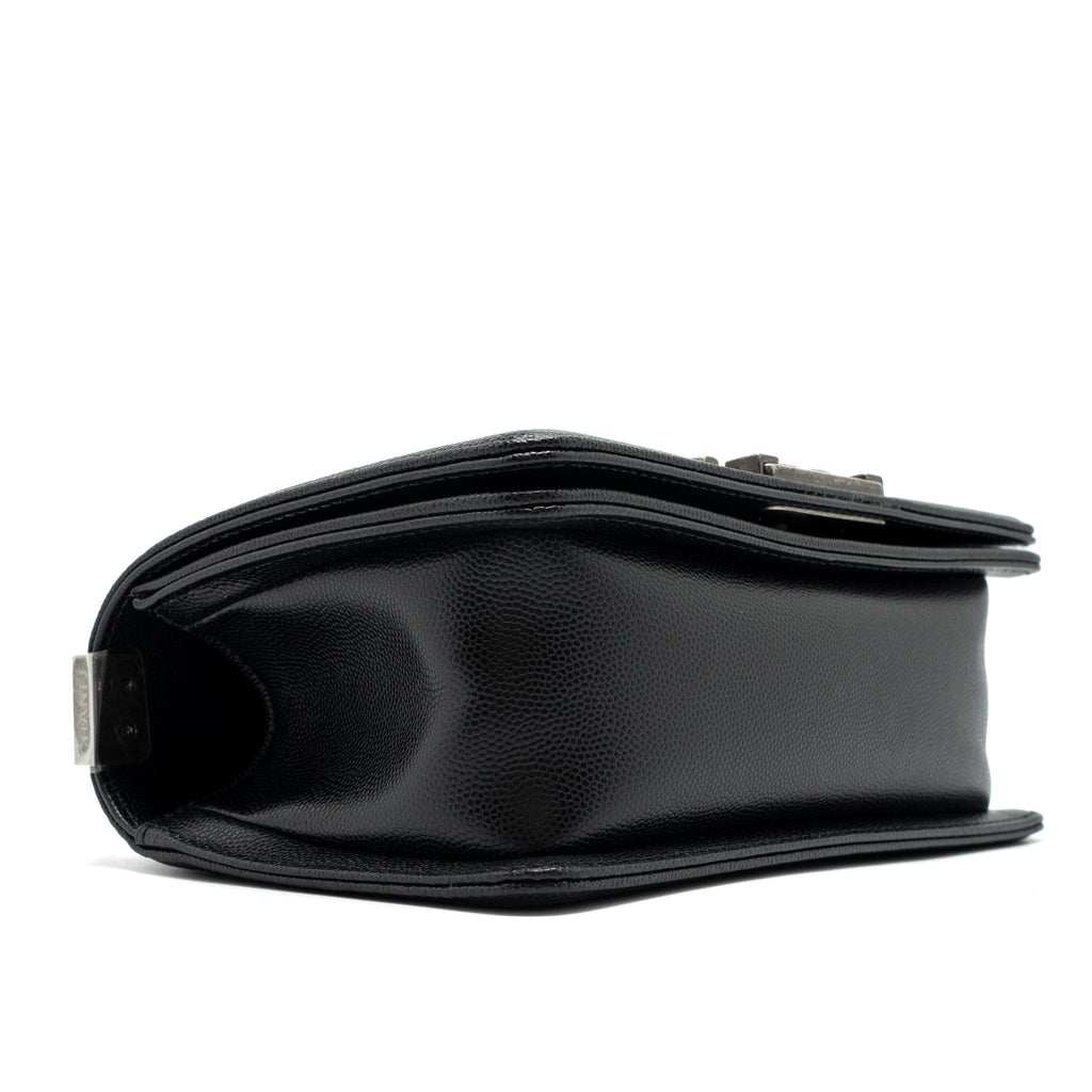 CHANEL SMALL BOY BAG CAVIAR BLACK SHW (MICROCHIP)