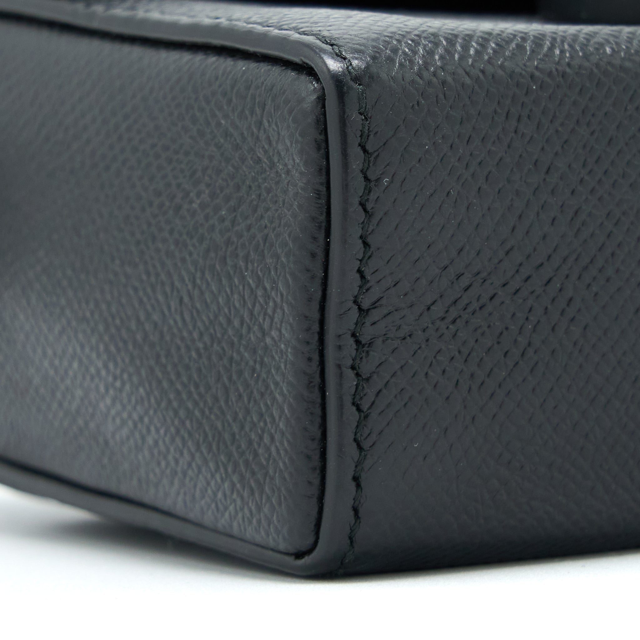 DIOR 30 MONTAIGNE BOX CALFSKIN BLACK WITH BLACK HARDWARE