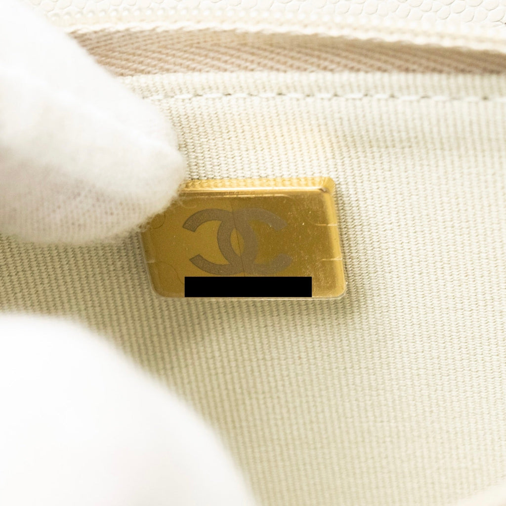 CHANEL CLASSIC WALLET ON CHAIN CAVIAR CREAMY WHITE LGHW(MICROCHIP)