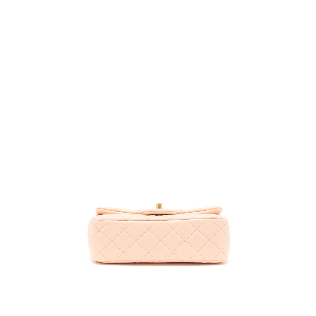 CHANEL 22C PEARL CRUSH MINI RECTANGULAR FLAP BAG LAMBSKIN LIGHT ORANGE / PEACH GHW