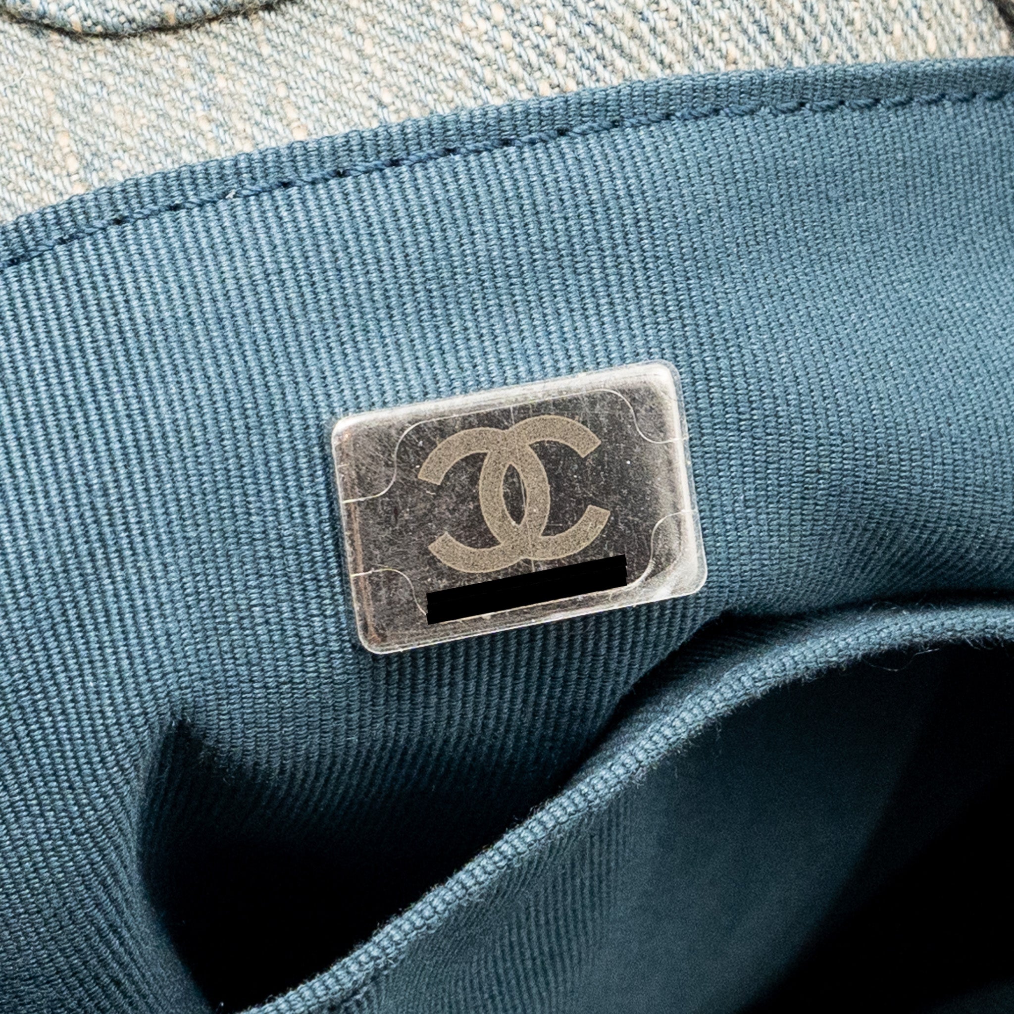 CHANEL DEAUVILLE SHOPPING TOTE BAG DENIM BLUE SHW (MICROCHIP)
