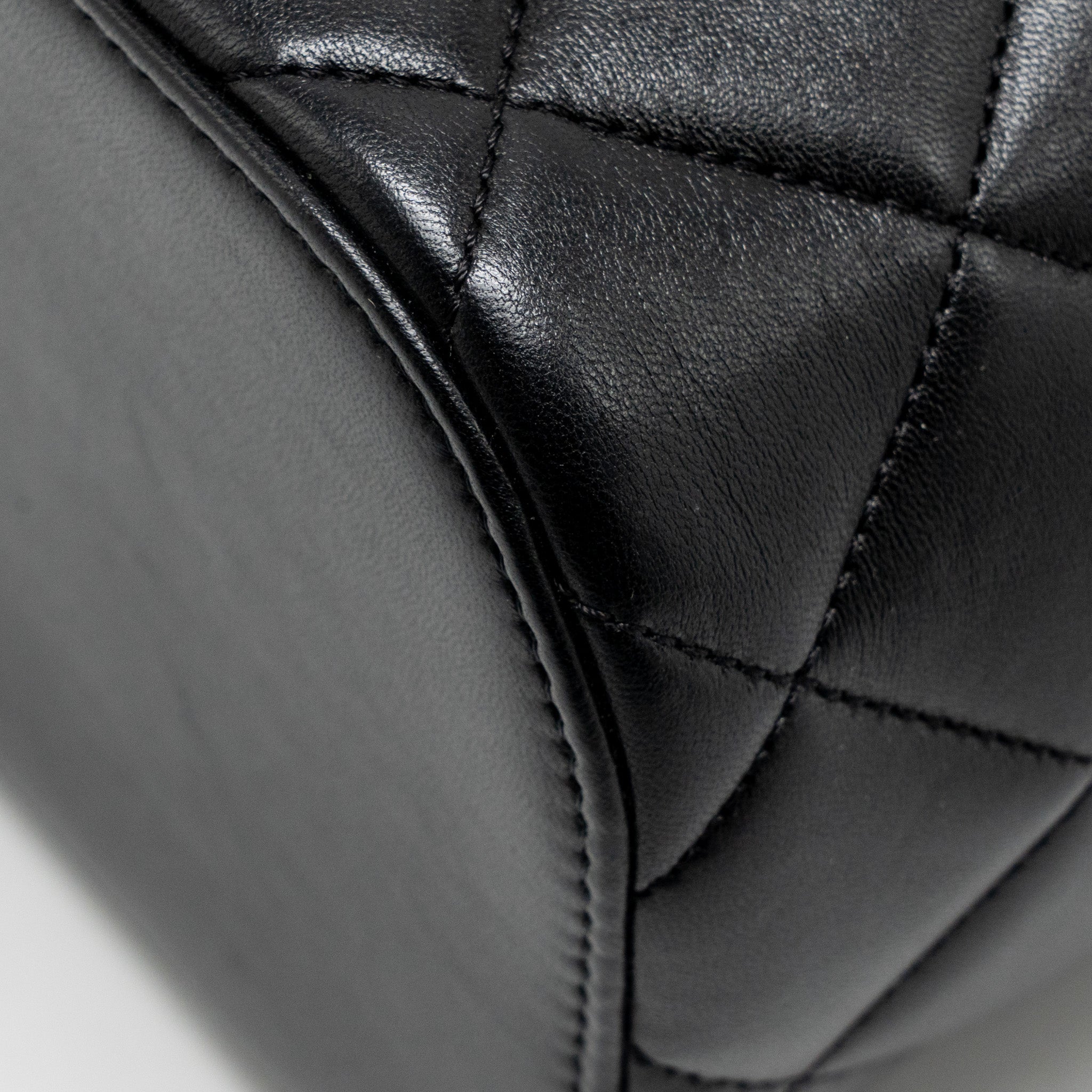 CHANEL TRENDY CC ROUND VANITY CASE CROSSBODY BAG LAMBSKIN BLACK LGHW