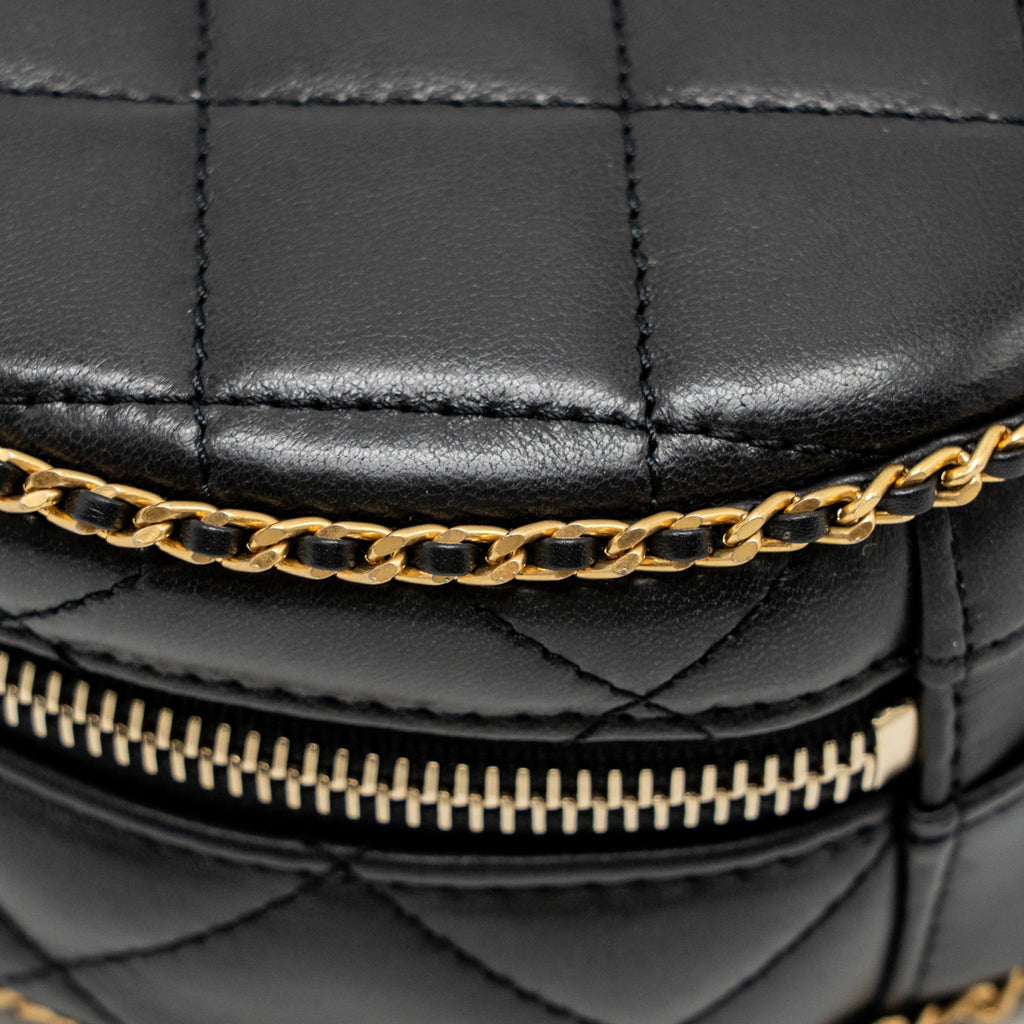 CHANEL ROUND VANITY WITH CHAIN LAMBSKIN BLACK GHW (MICROCHIP)