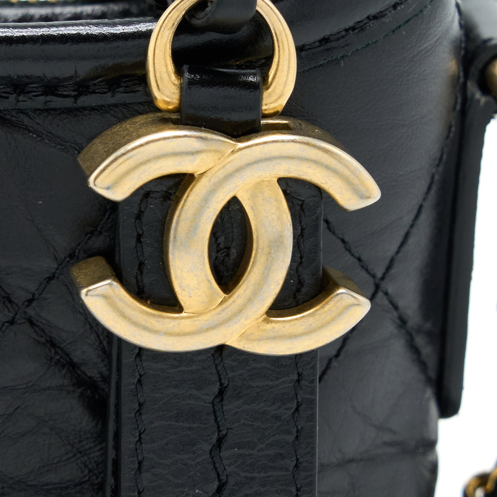 CHANEL SMALL GABRIELLE HOBO BAG WITH TOP HANDLE AGED CALFSKIN BLACK MULTICOLOUR HARDWARE