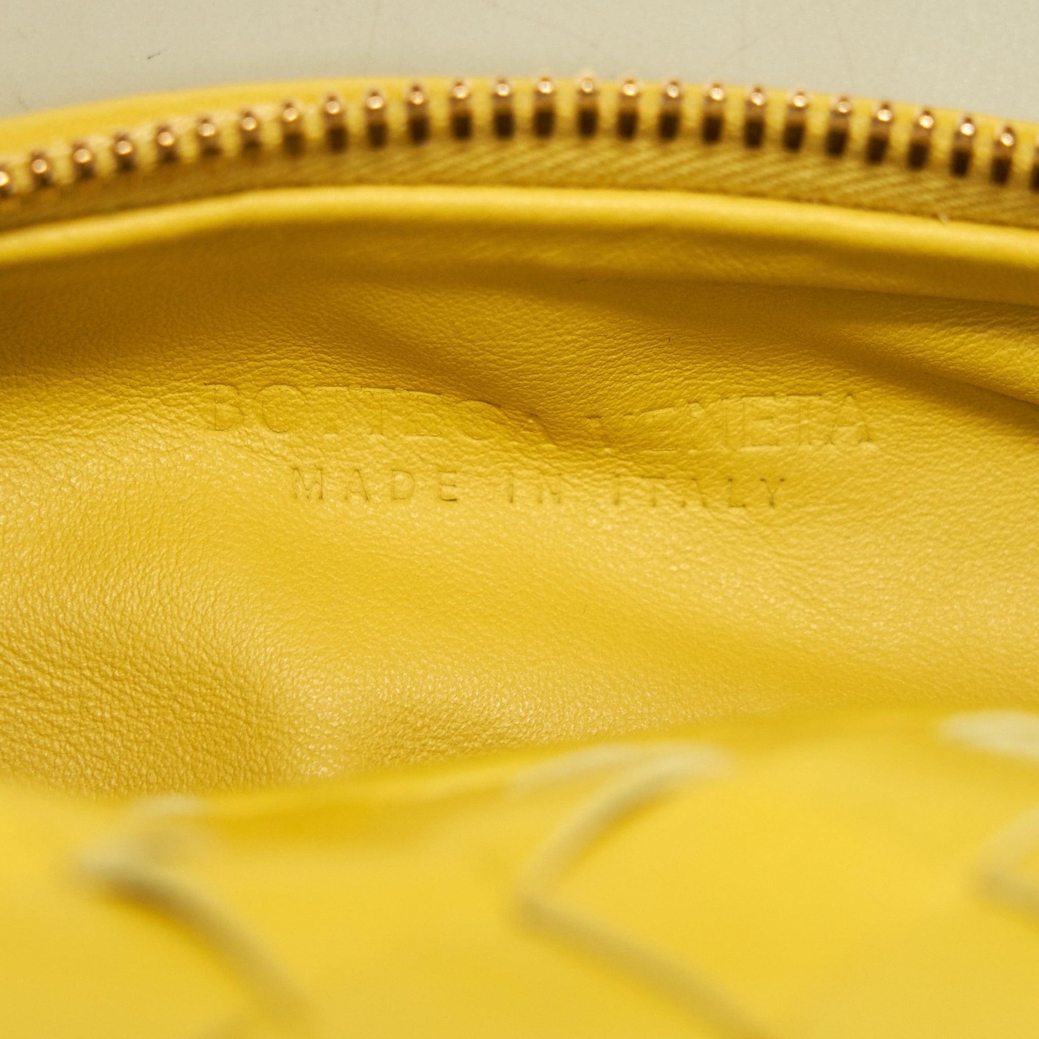 BOTTEGA VENETA MINI JODIE SHOULDER BAG BUTTERCUP