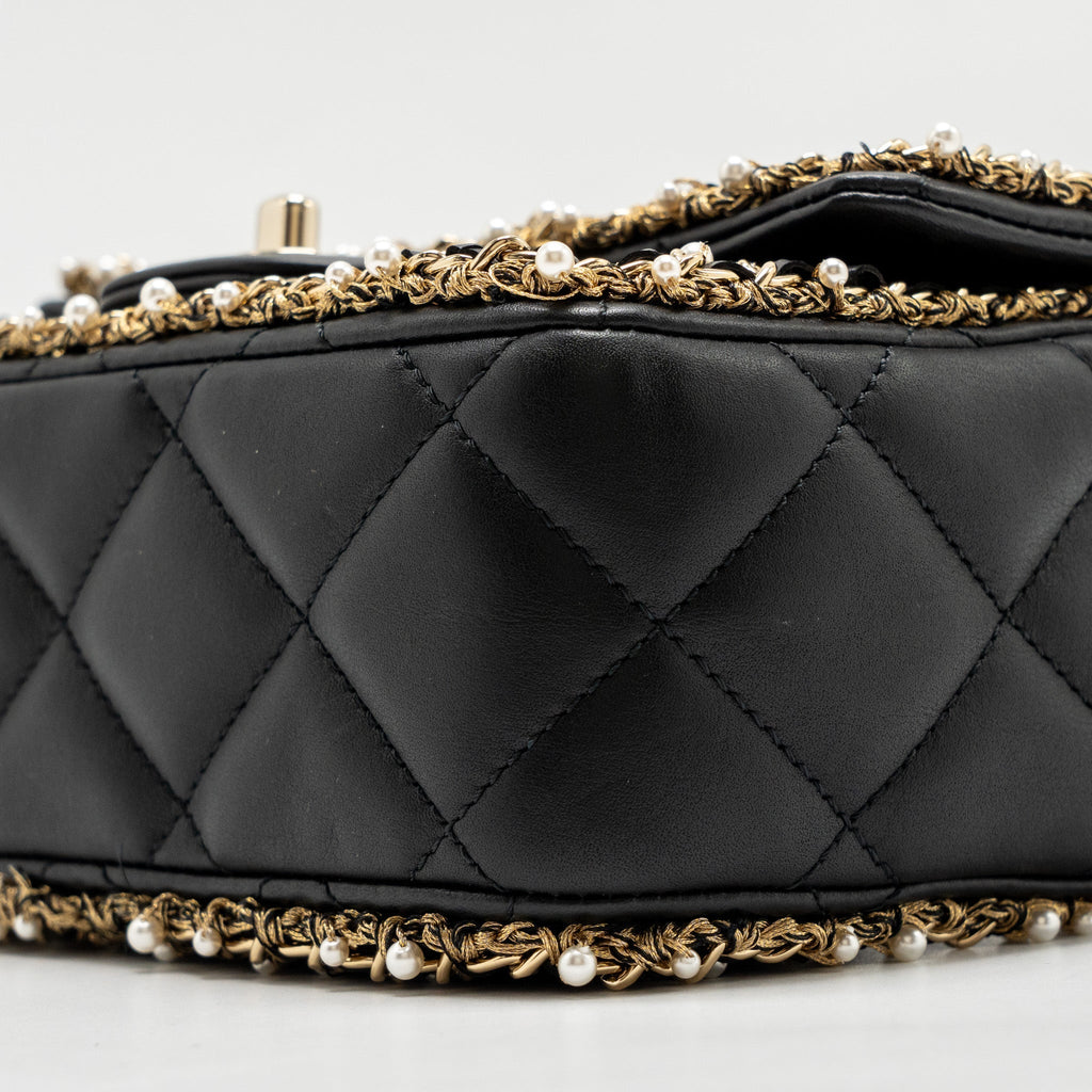 CHANEL PEARL DETAILED EDGE MINI FLAP BAG LAMBSKIN BLACK LGHW (MICROCHIP)