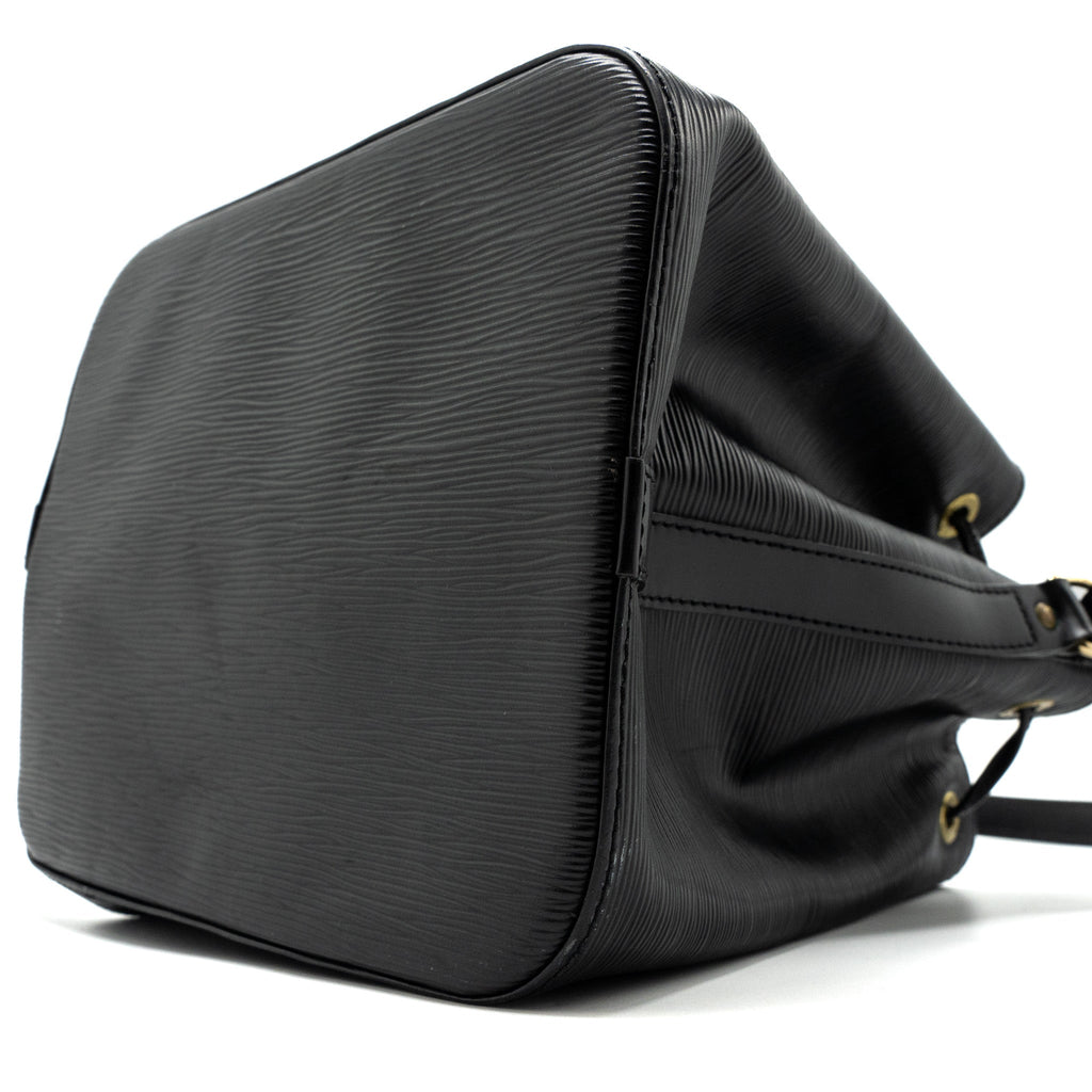 LOUIS VUITTON PETIT NOE EPI LEATHER BLACK GHW