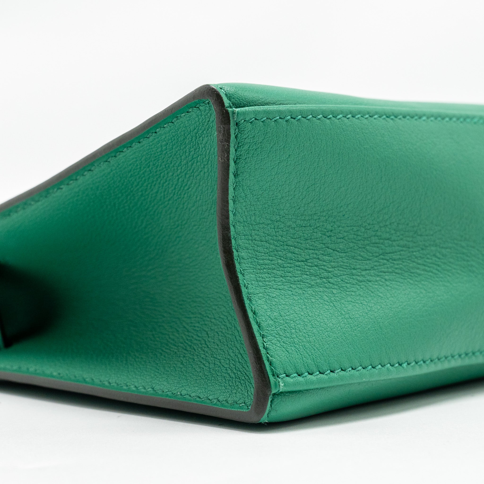 HERMES KELLY POCHETTE SWIFT VERT VERTIGO GHW
