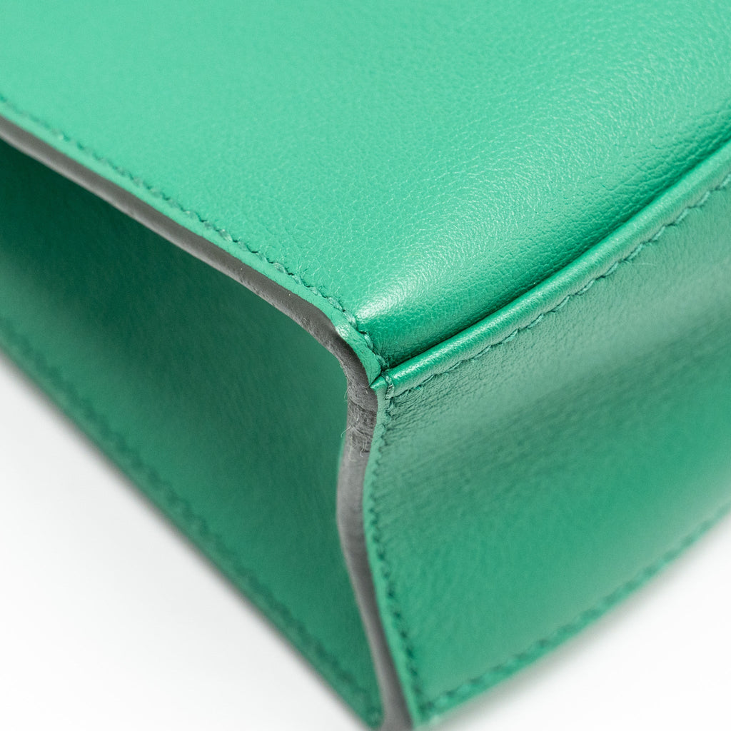 HERMES KELLY POCHETTE SWIFT VERT VERTIGO GHW