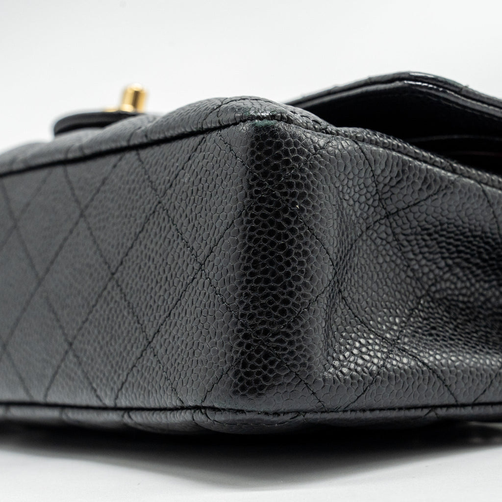 CHANEL MEDIUM CLASSIC DOUBLE  FLAP BAG CAVIAR BLACK GHW