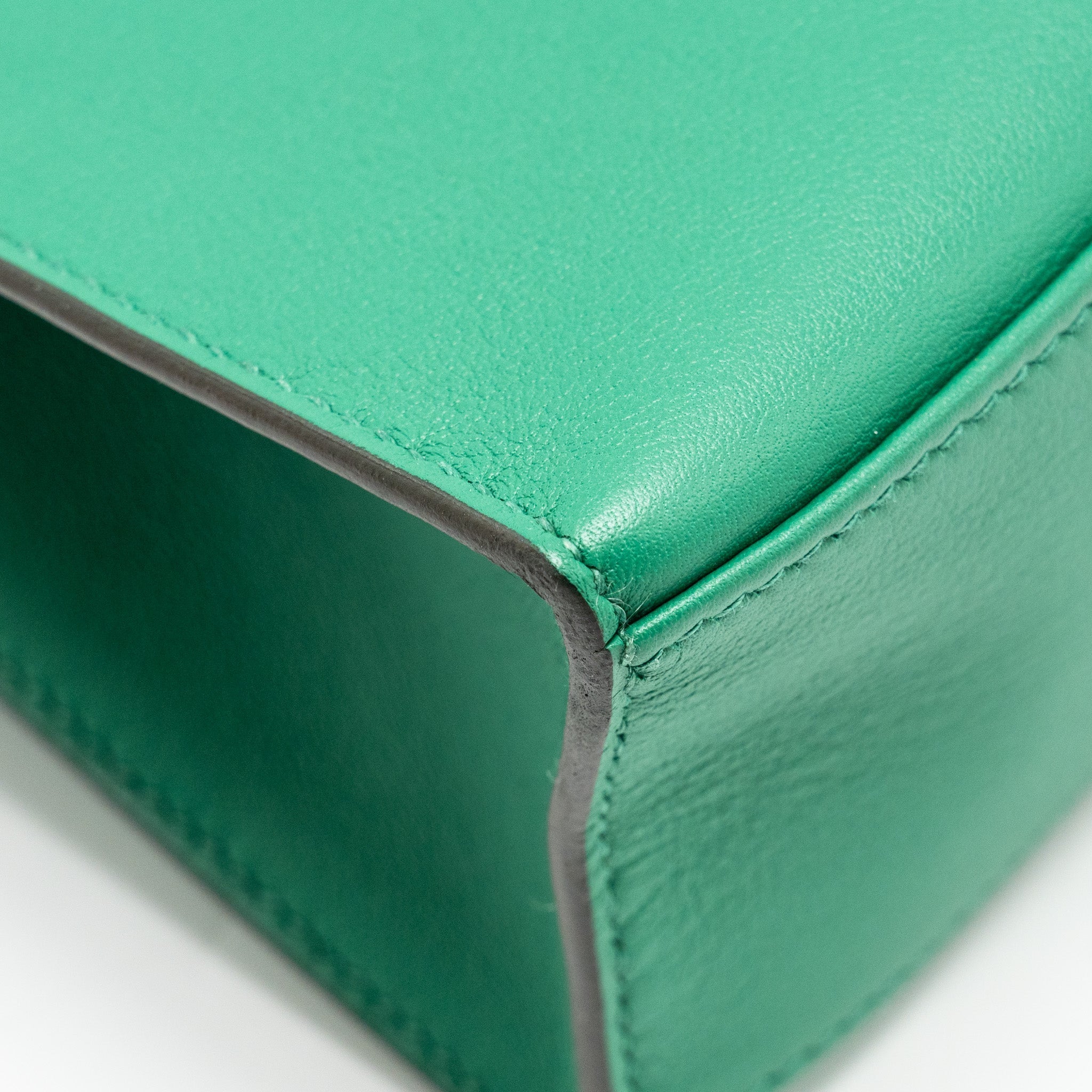 HERMES KELLY POCHETTE SWIFT VERT VERTIGO GHW