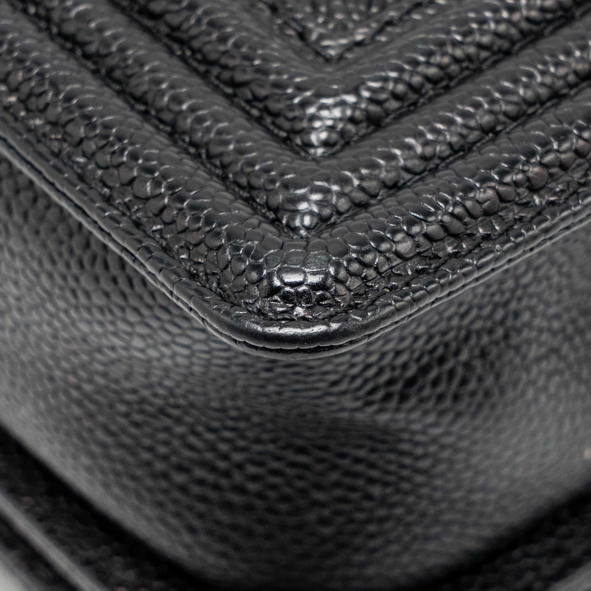 CHANEL SMALL BOY BAG GRAINED CALFSKIN BLACK GHW