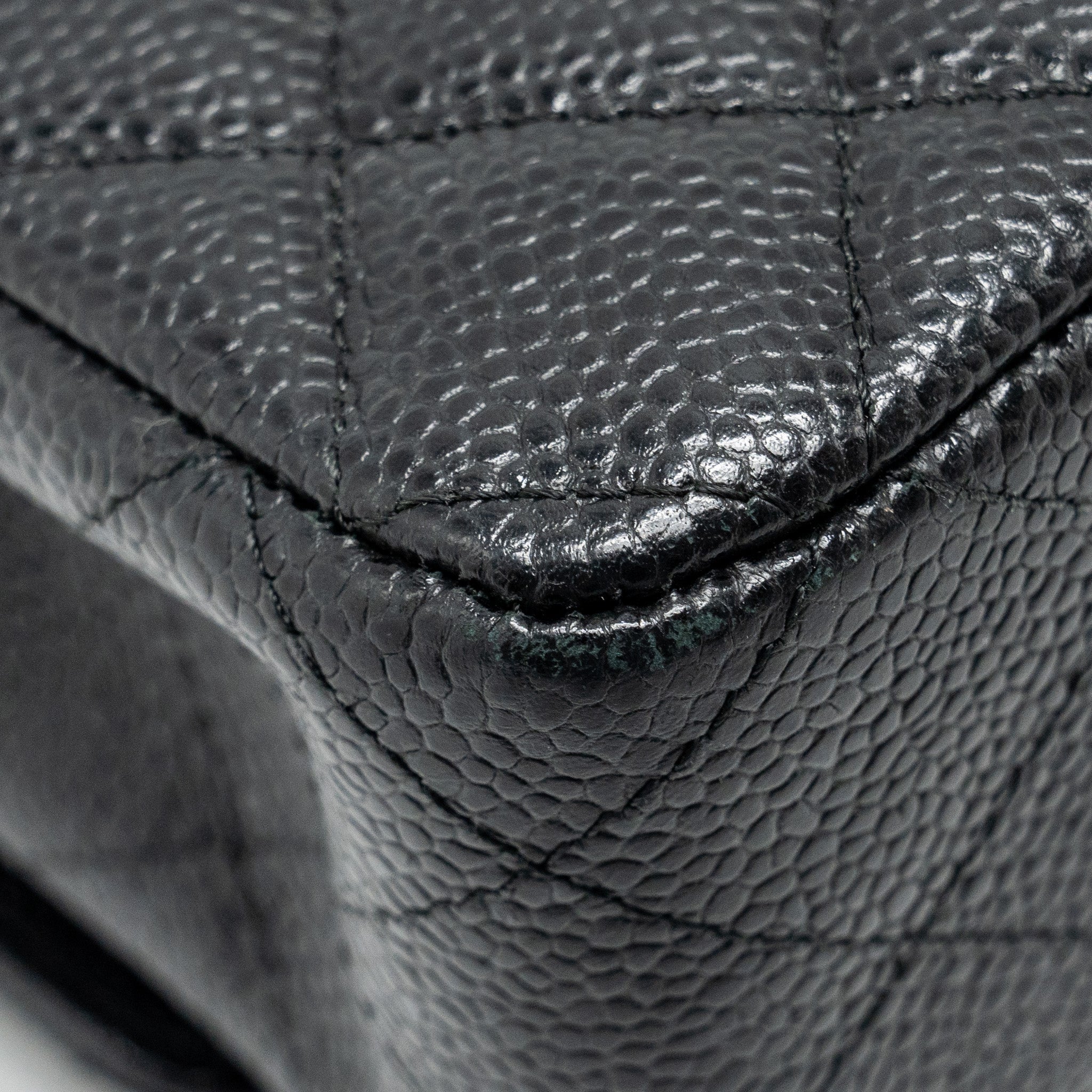 CHANEL MEDIUM CLASSIC DOUBLE  FLAP BAG CAVIAR BLACK GHW