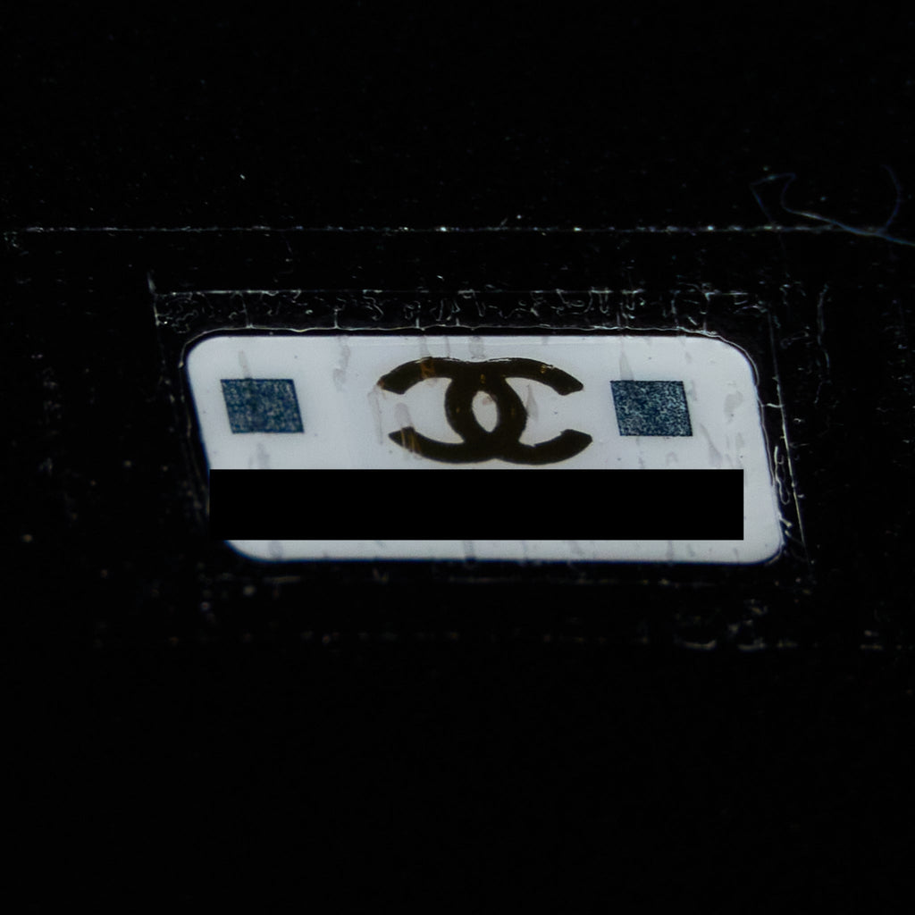 CHANEL 22B FLAP BAG WITH ENAMEL TOP HANDLE LAMBSKIN BLACK GHW
