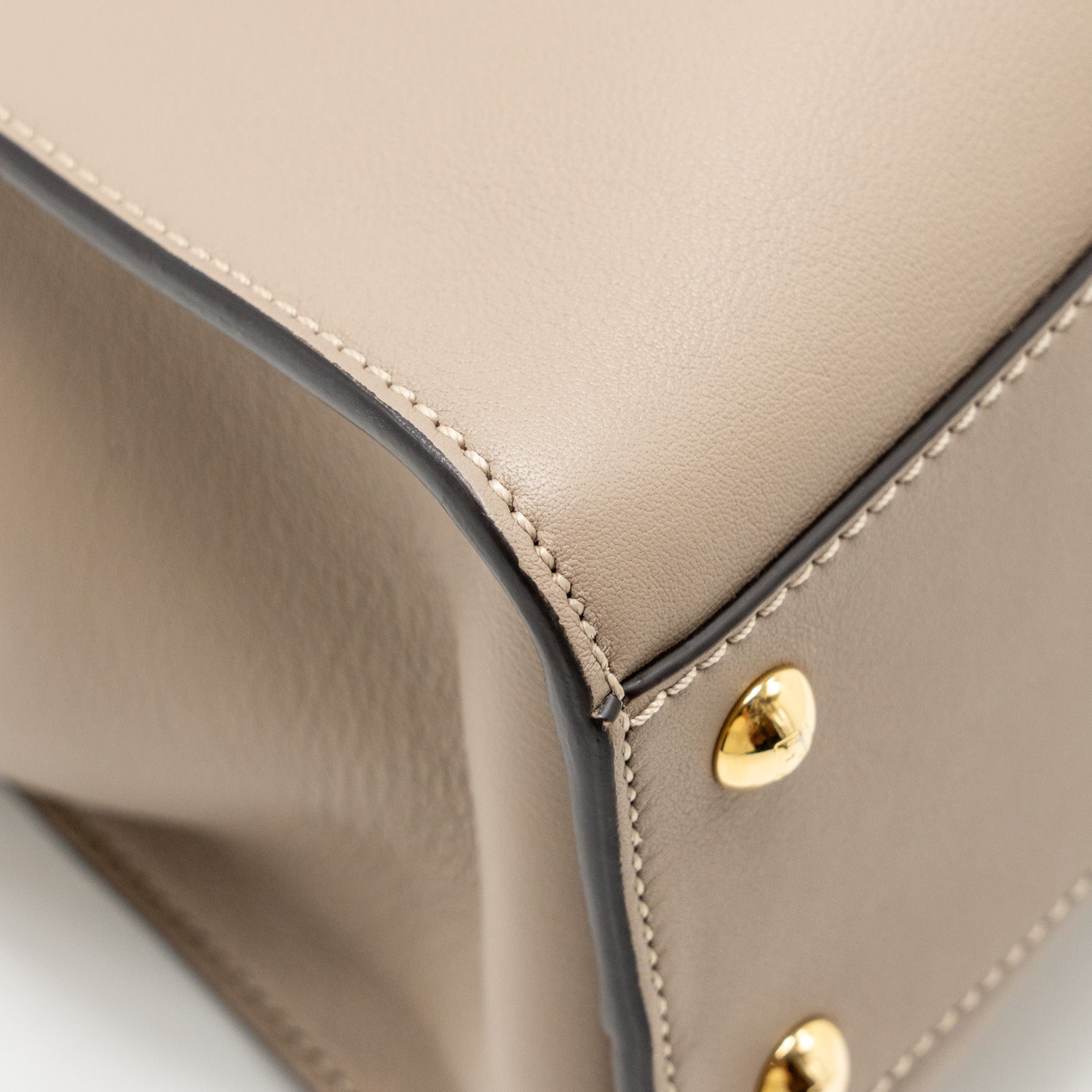 FENDI MEDIUM PEEKABOO BAG CALFSKIN BEIGE GHW
