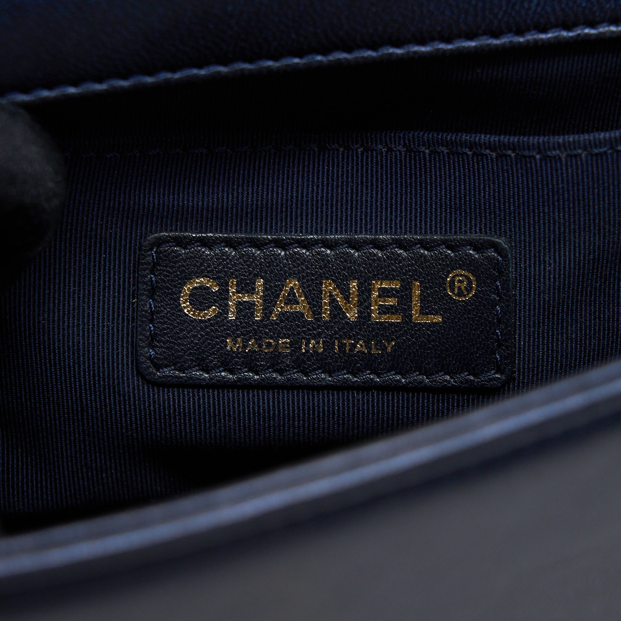 CHANEL SMALL BOY BAG LAMBSKIN NAVY MULTICOLOUR HARDWARE