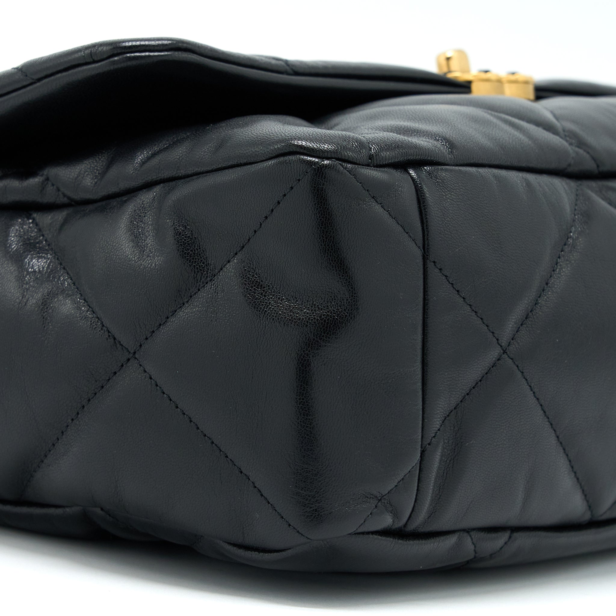 CHANEL MAXI 19 BAG GOATSKIN BLACK MULTICOLOUR HARDWARE