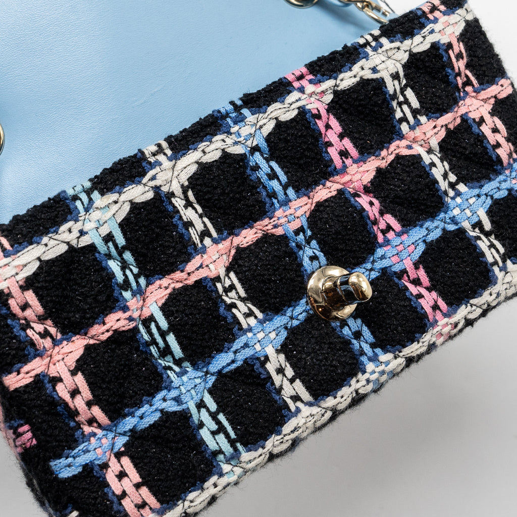 CHANEL MINI RECTANGULAR FLAP BAG TWEED BLACK MULTICOLOUR LGHW (MICROCHIP)