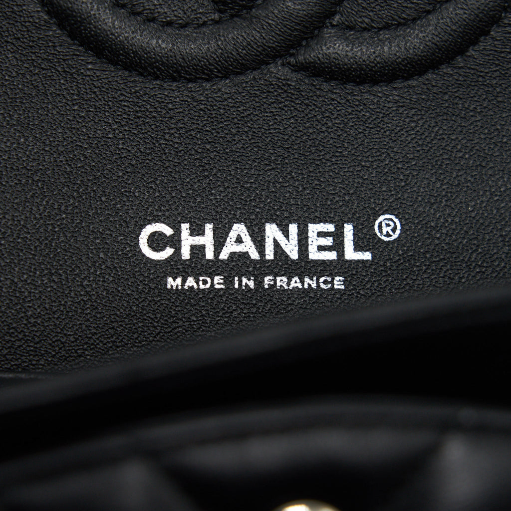 CHANEL CHEVRON MEDIUM CLASSIC DOUBLE FLAP BAG SO BLACK