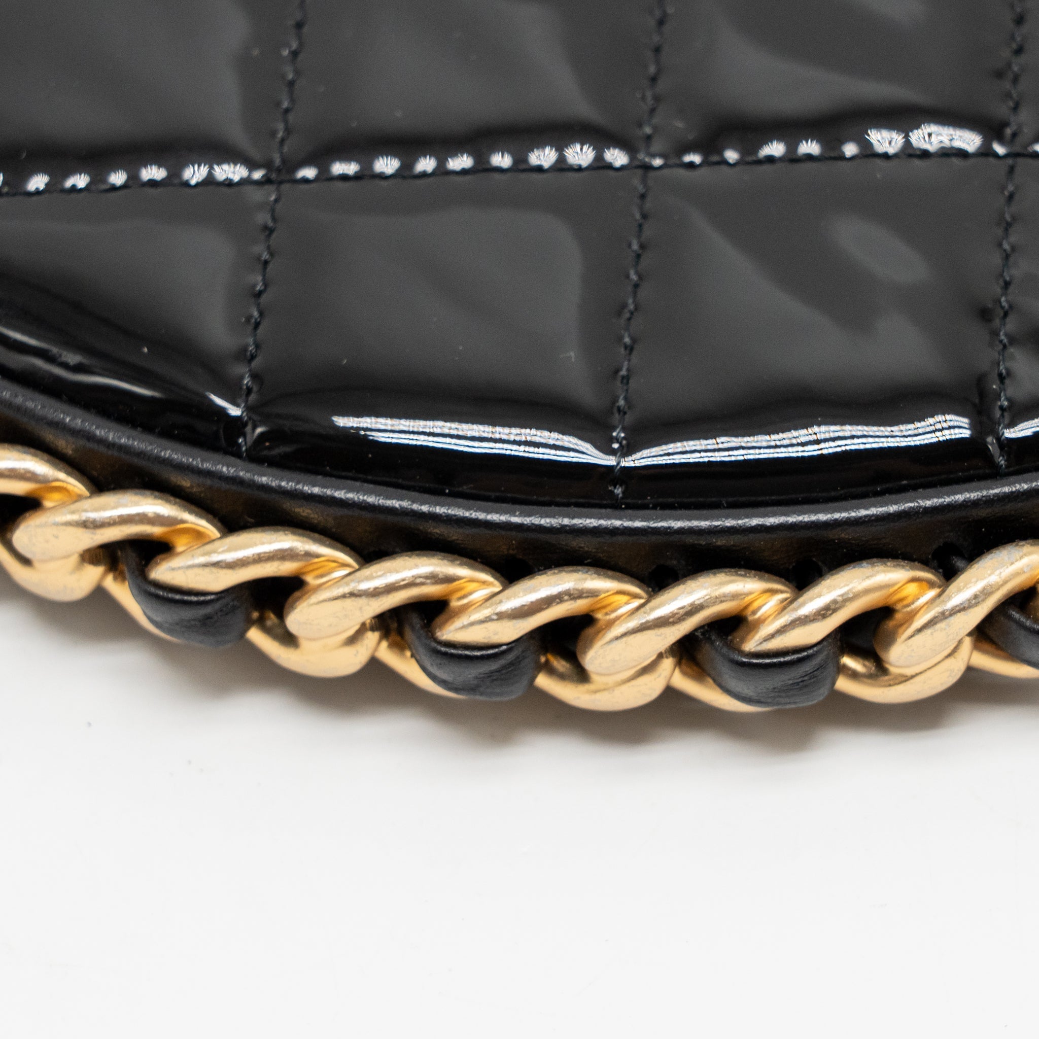 CHANEL 23K HOOP BAG PATENT LEATHER BLACK GHW (MICROCHIP)
