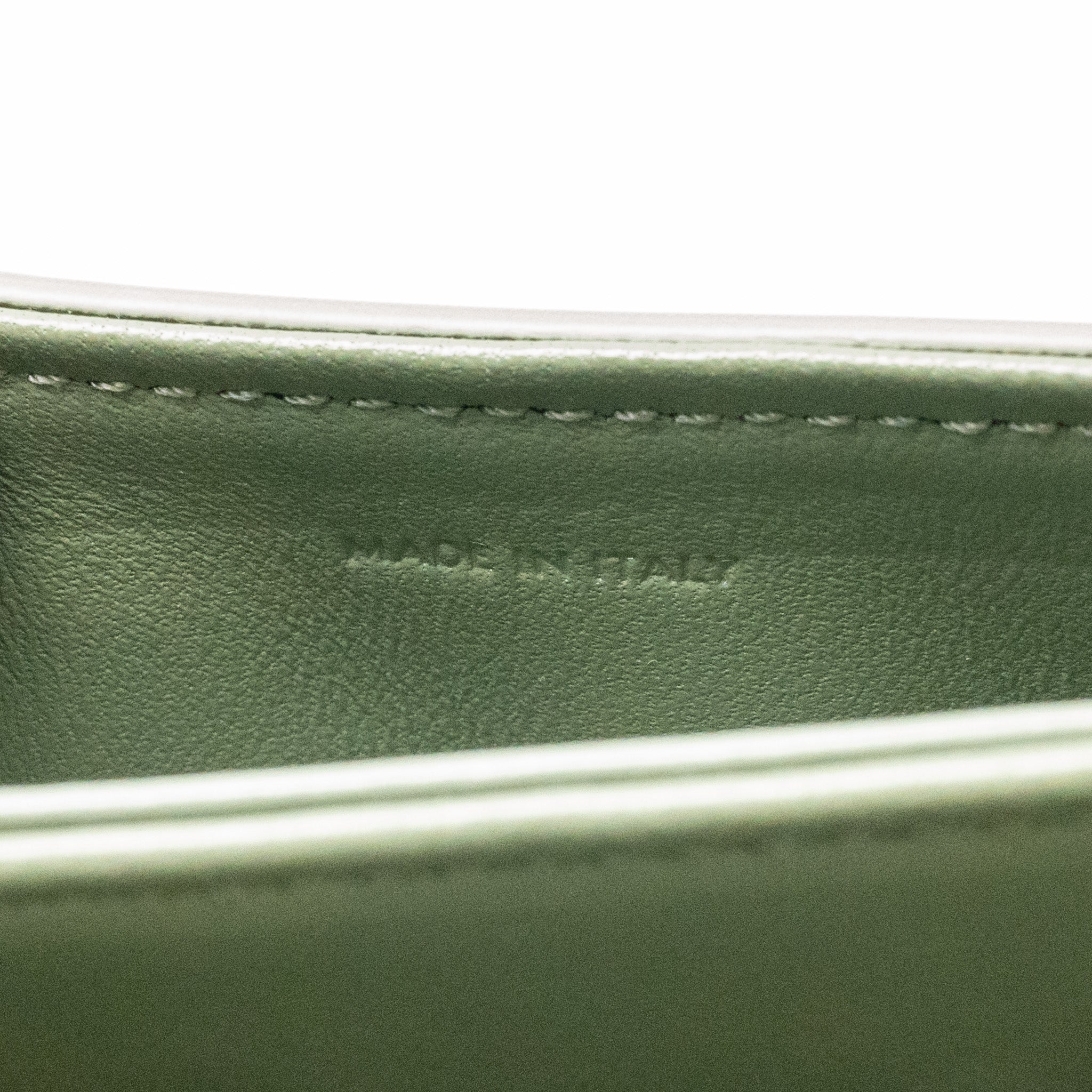 CELINE BESACE CLEA TRIOMPHE CHAIN BAG SHINY CALFSKIN GREEN GHW
