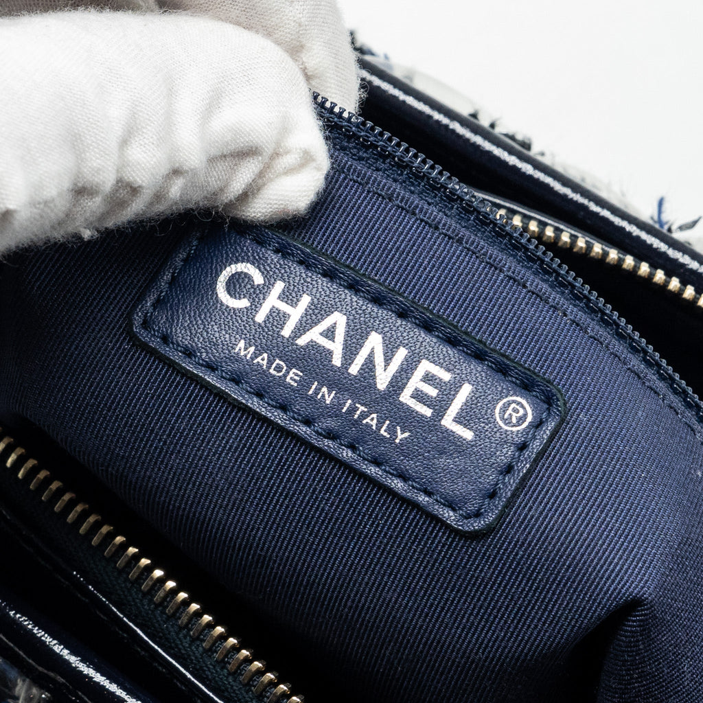 CHANEL GABRIELLE HOBO BAG CHEVRON PVC/TWEED MULTICOLOUR WITH MULTICOLOUR HARDWARE