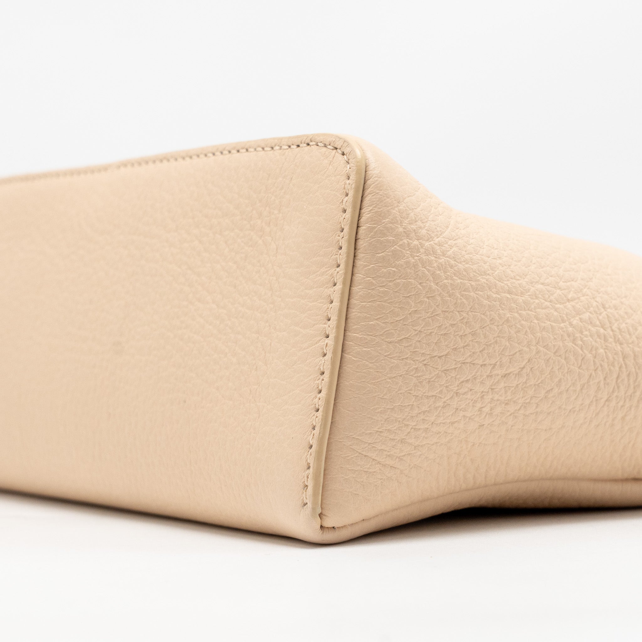 LORO PIANA EXTRA POCKET L19 GRAINED CALFSKIN LIGHT PINK SHW