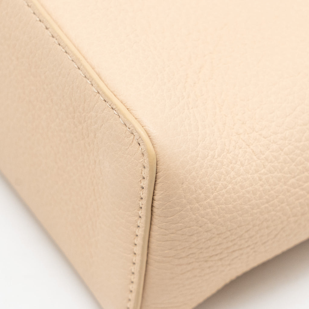 LORO PIANA EXTRA POCKET L19 GRAINED CALFSKIN LIGHT PINK SHW