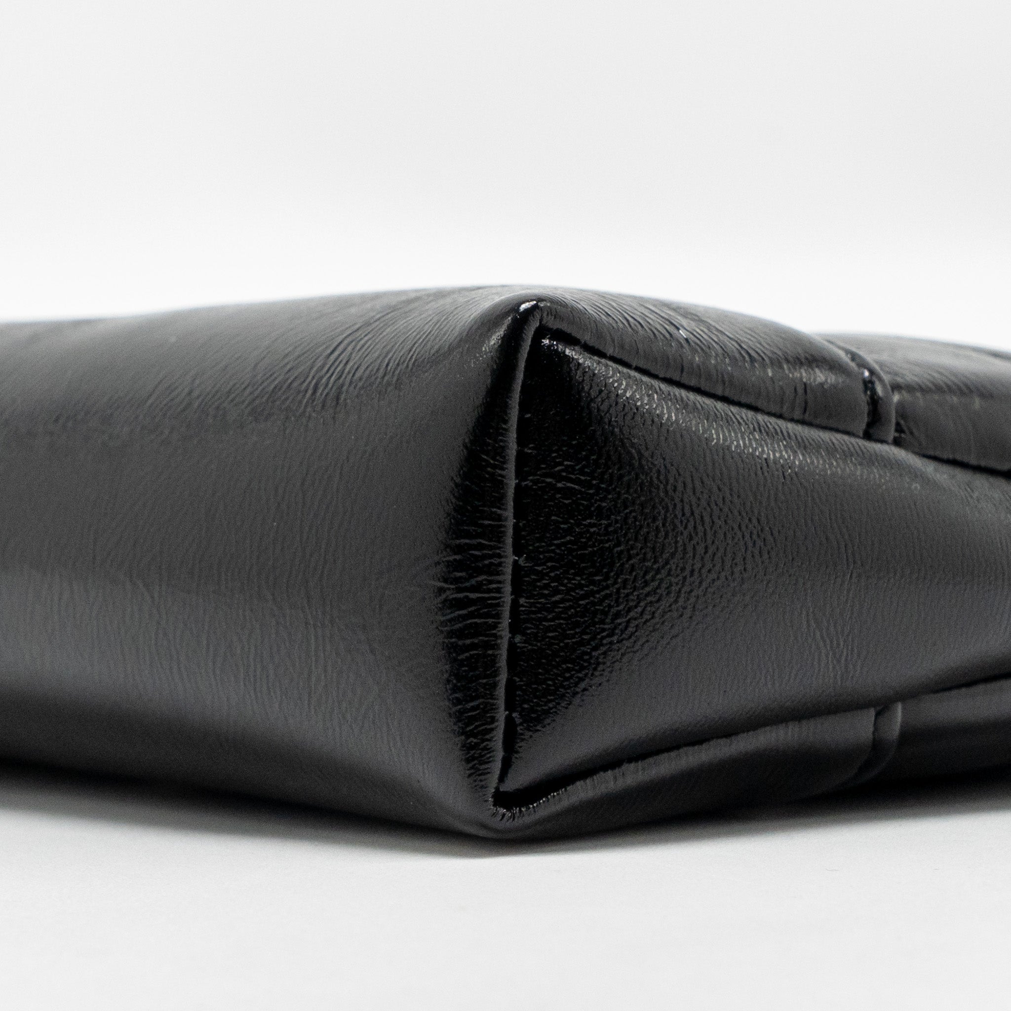 CHANEL MINI 31 CLUTCH WITH CHAIN SHINY LAMBSKIN BLACK LGHW (MICROCHIP)