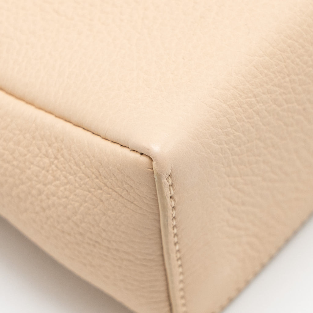 LORO PIANA EXTRA POCKET L19 GRAINED CALFSKIN LIGHT PINK SHW