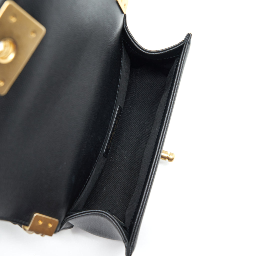 CHANEL SMALL BOY BAG CAVIAR BLACK GHW