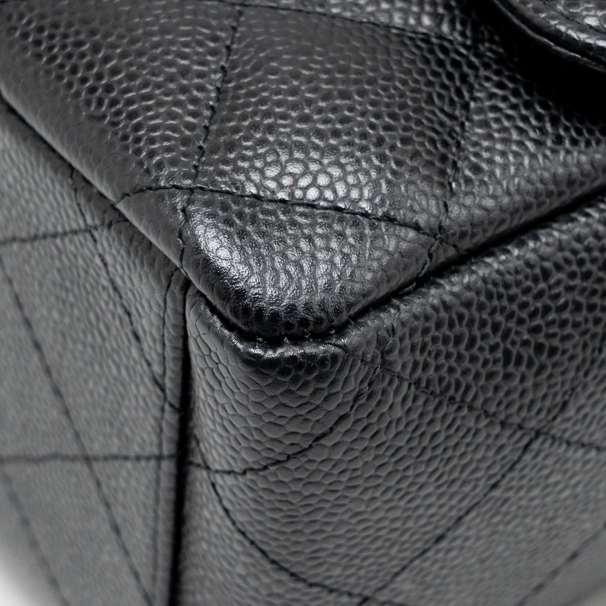 CHANEL MAXI CLASSIC DOUBLE FLAP BAG CAVIAR BLACK GHW