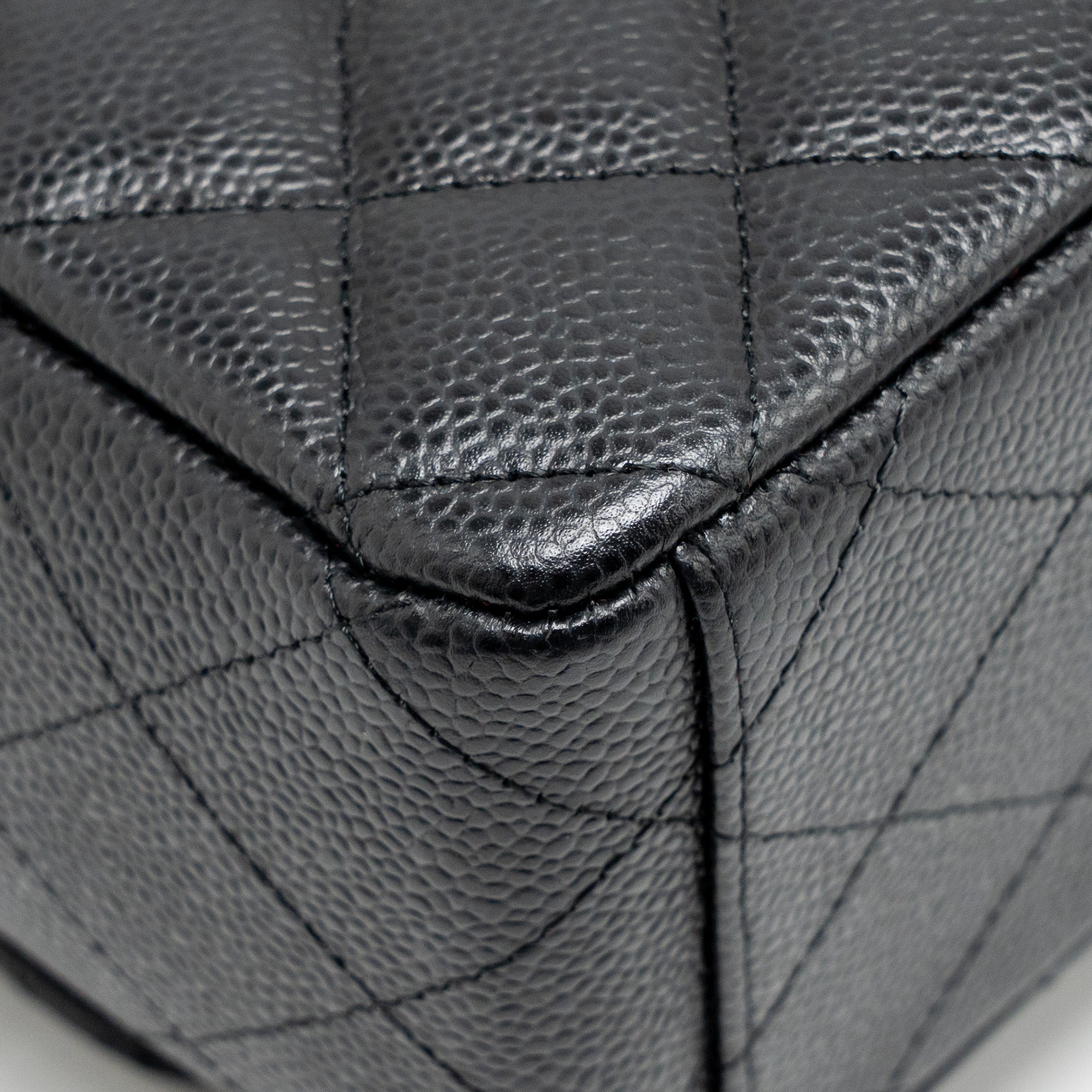 CHANEL MAXI CLASSIC DOUBLE FLAP BAG CAVIAR BLACK GHW