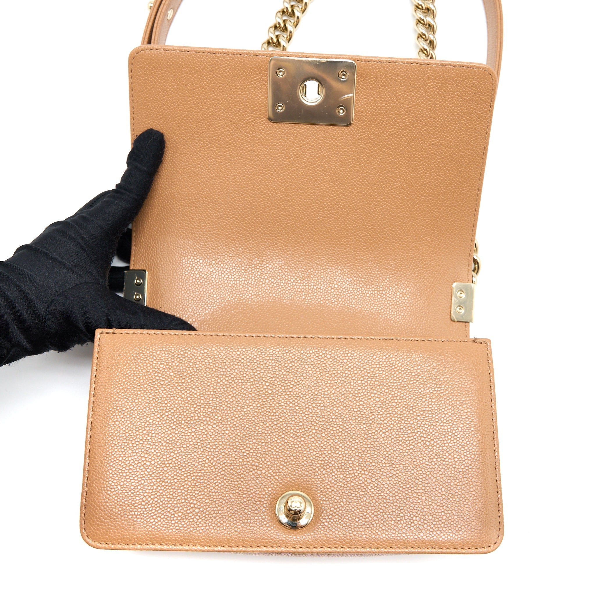 CHANEL 21K SMALL BOY BAG CAVIAR CAMEL LGHW (MICROCHIP)