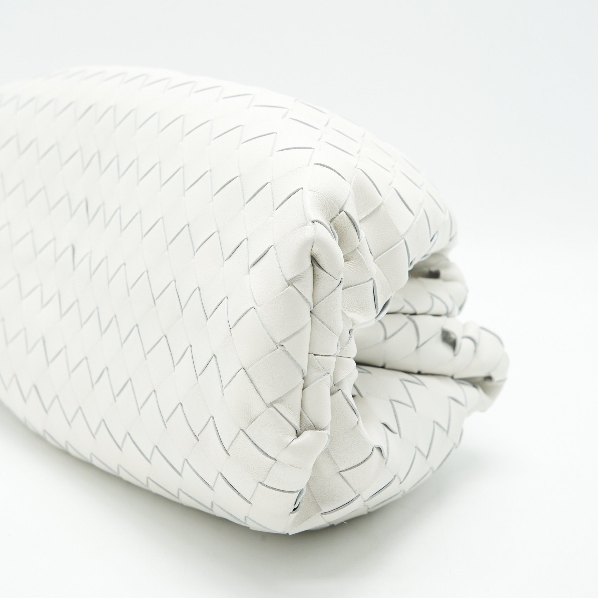 BOTTEGA VENETA INTRECCIATO POUCH IN WHITE