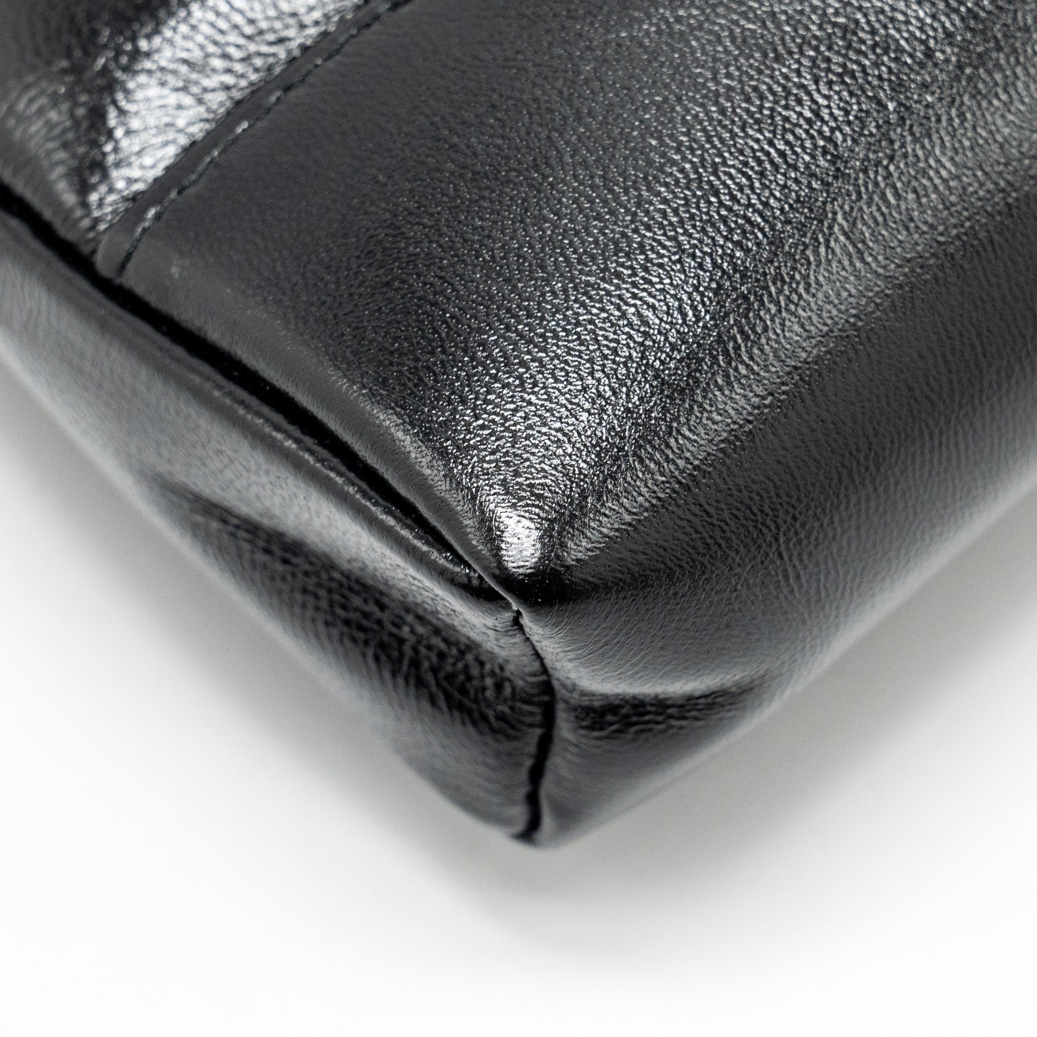 CHANEL MINI 31 CLUTCH WITH CHAIN SHINY CALFSKIN BLACK LGHW (MICROCHIP)