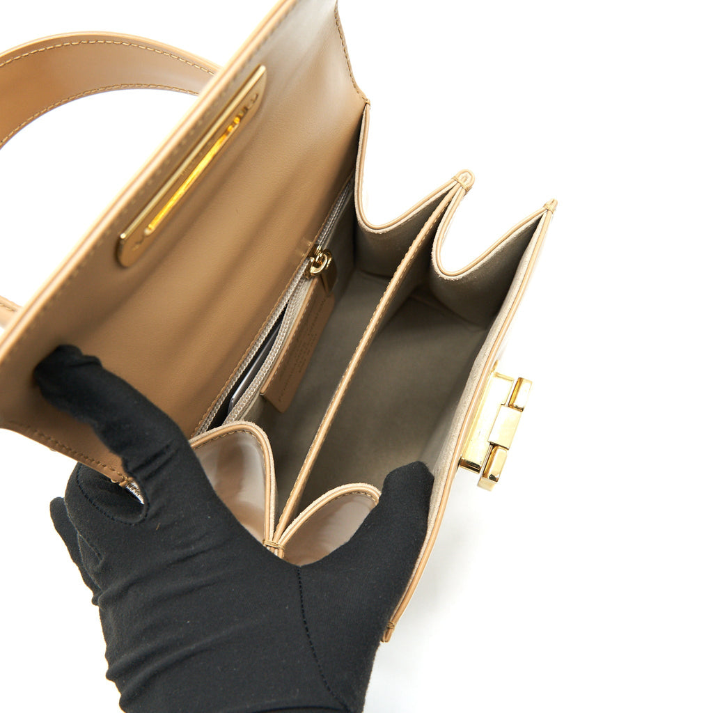 FERRAGAMO GANCINI BAG CAMEL WITH LGHW