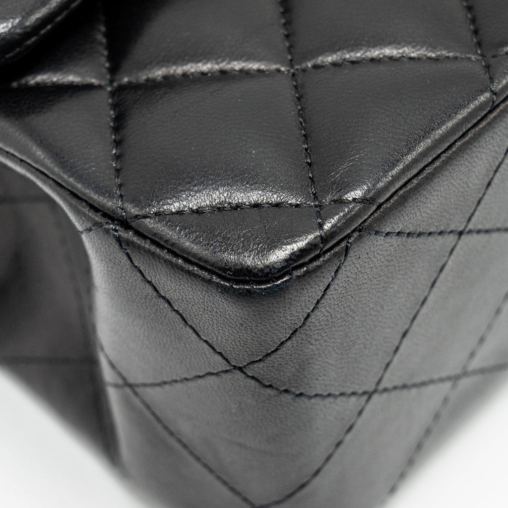 CHANEL MEDIUM CLASSIC DOUBLE FLAP BAG LAMBSKIN BLACK GHW