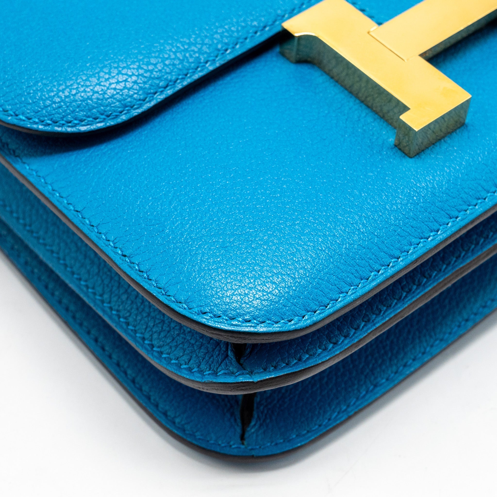 HERMES MINI CONSTANCE EVERCOLOR B3 BLEU ZANZIBAR GHW