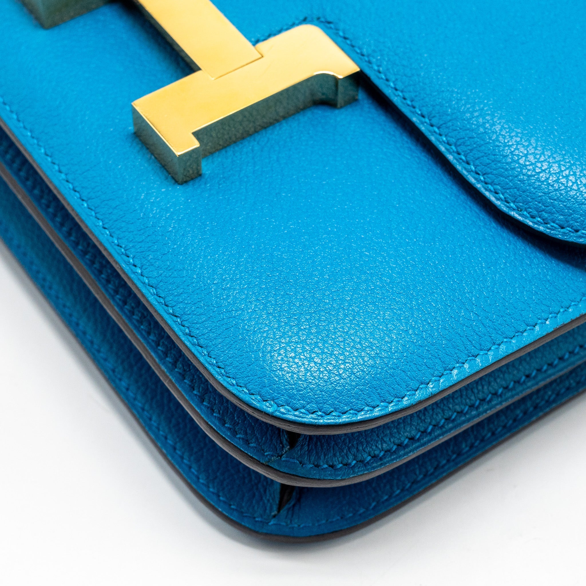 HERMES MINI CONSTANCE EVERCOLOR B3 BLEU ZANZIBAR GHW