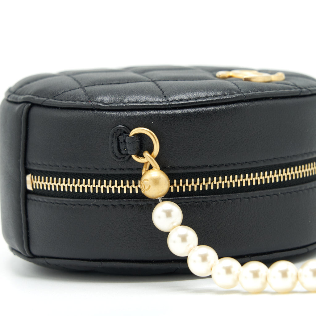 CHANEL PEARL ROUND CLUTCH WITH CHAIN CALFSKIN BLACK GHW