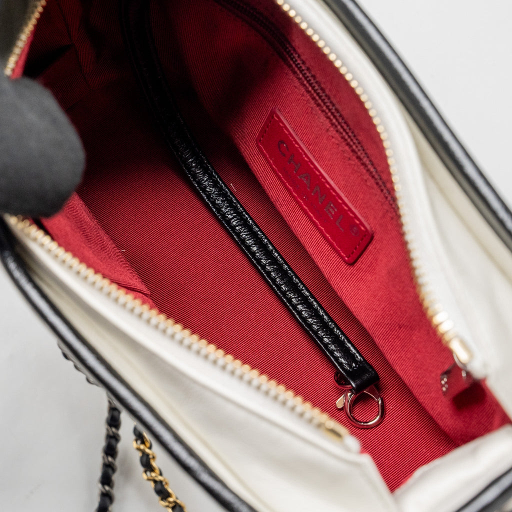 CHANEL SMALL GABRIELLE HOBO BAG AGED CALFSKIN WHITE MULTICOLOUR HARDWARE