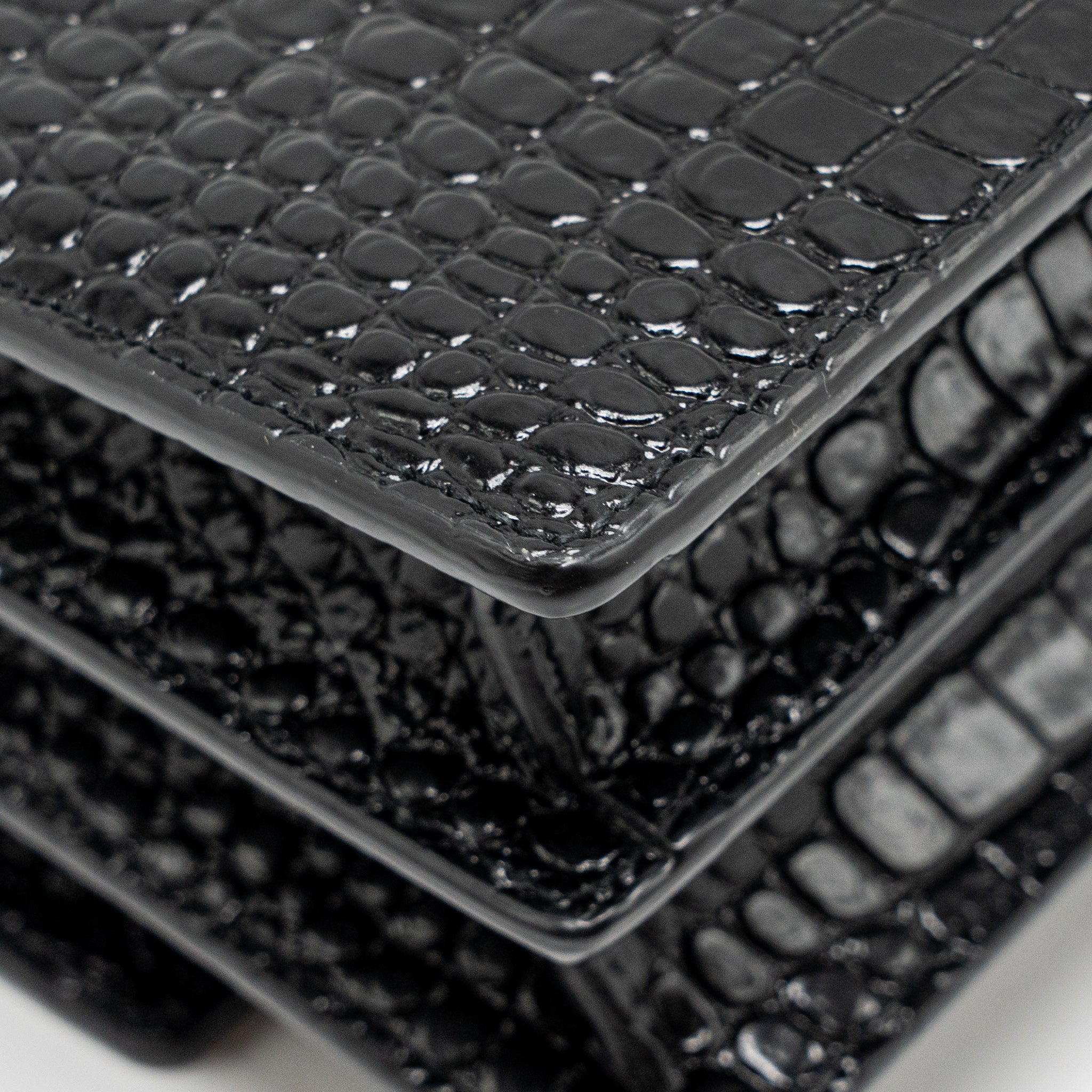 SAINT LAURENT/YSL SUNSET MEDIUM CROCODILE-EMBOSSED CALFSKIN BLACK GHW