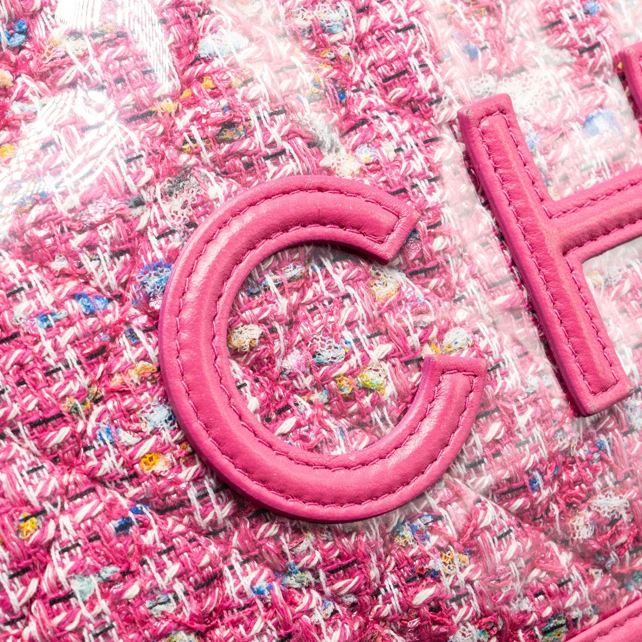 CHANEL 19S LOGO POUCH TWEED/PVC PINK GHW