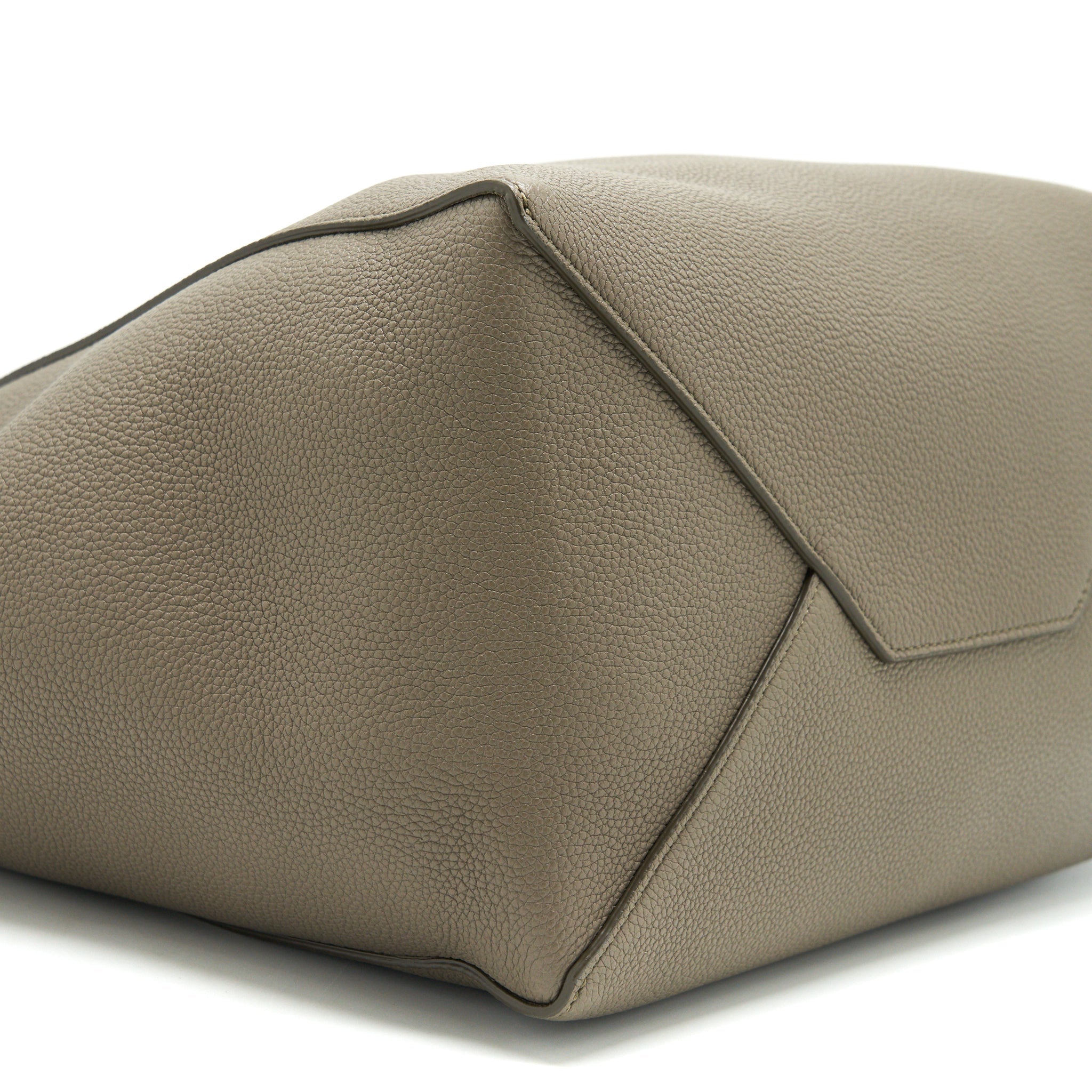 SMALL CABAS PHANTOM IN SOFT GRAINED CALFSKIN GREY