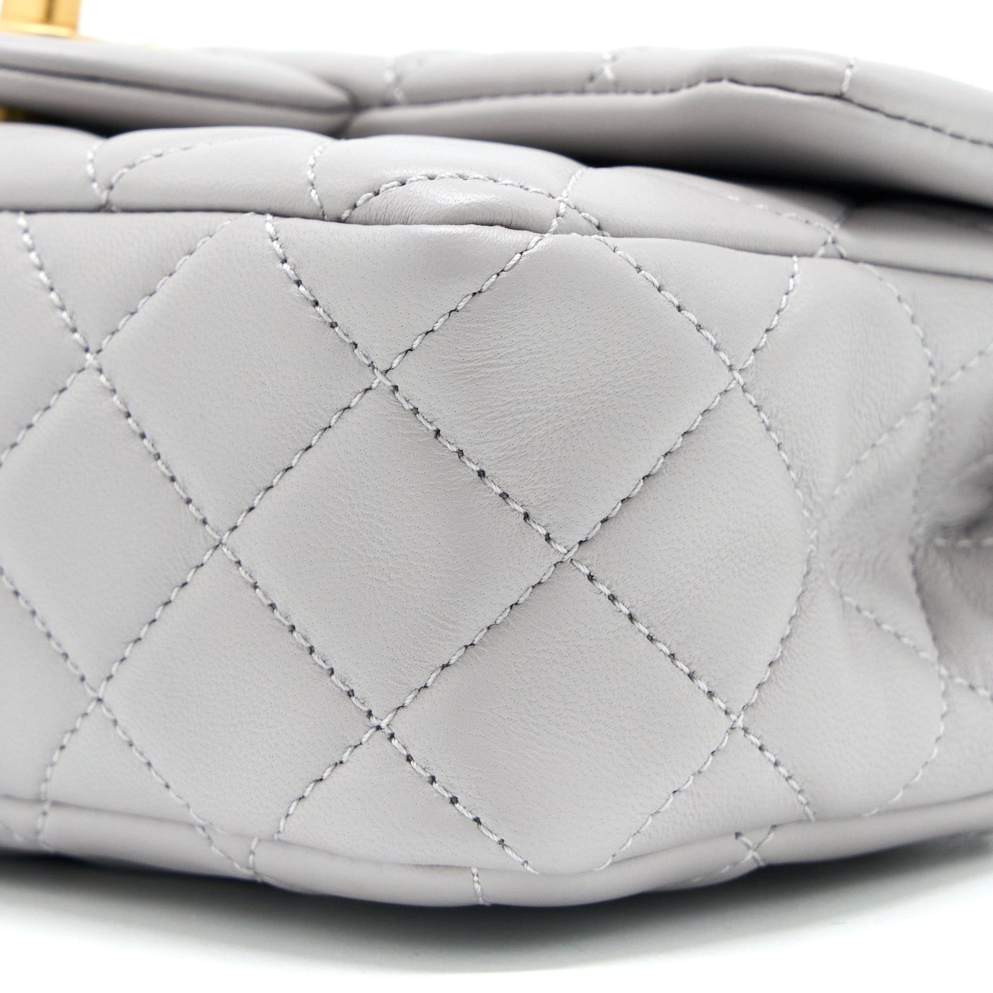 CHANEL 22B PEARL CRUSH MINI RECTANGULAR FLAP BAG LAMBSKIN LIGHT GREY GHW(MICROCHIP)