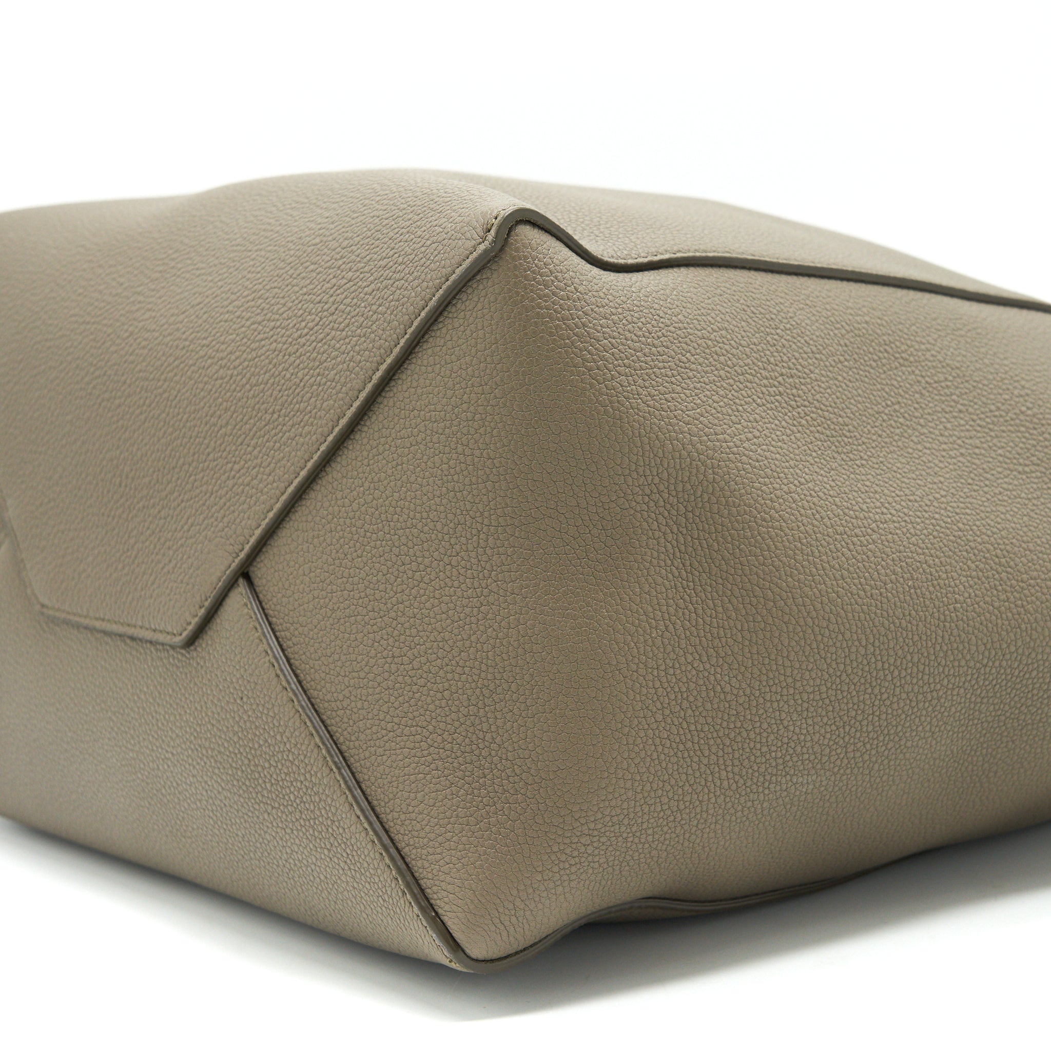 SMALL CABAS PHANTOM IN SOFT GRAINED CALFSKIN GREY