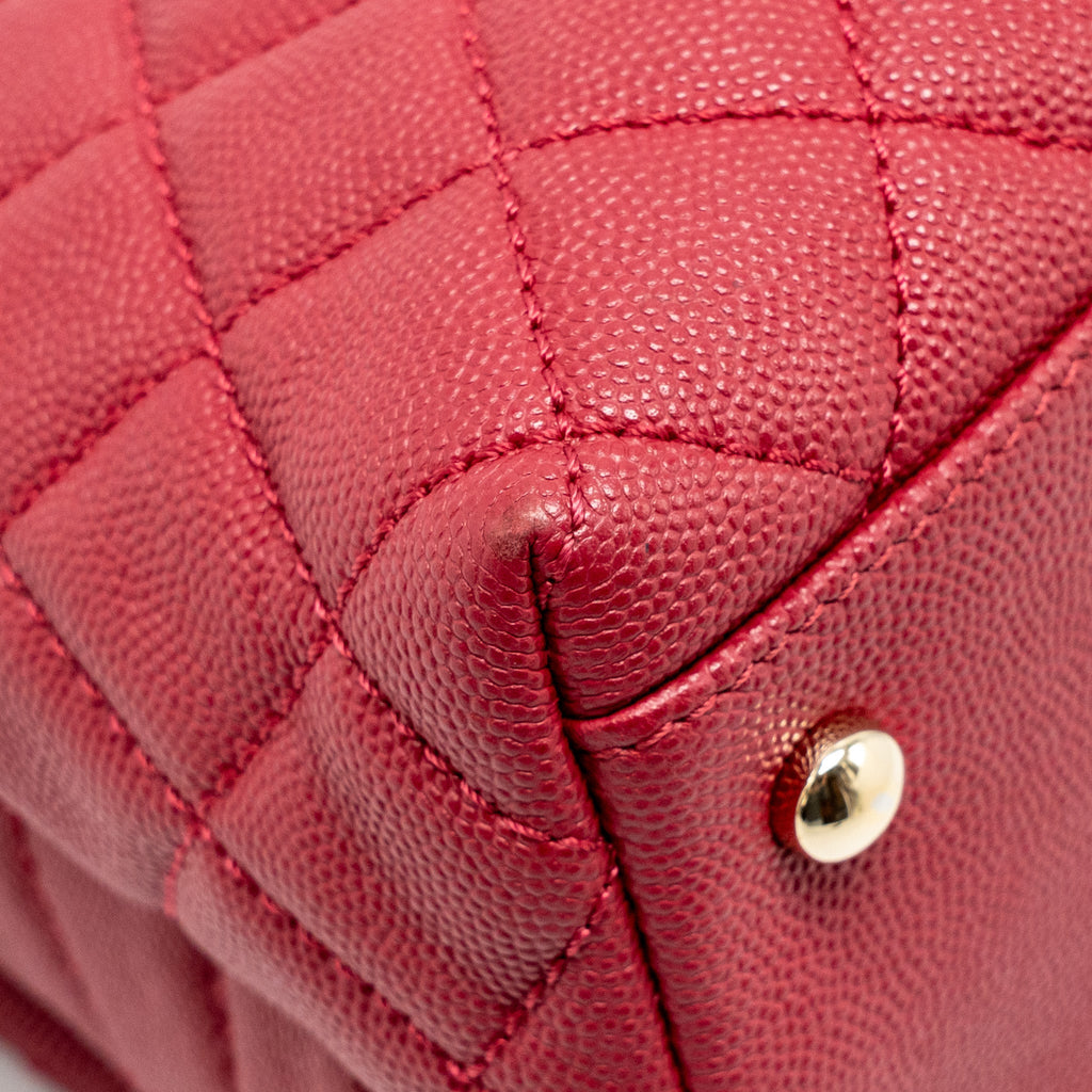 CHANEL MEDIUM COCO HANDLE CAVIAR RED GHW