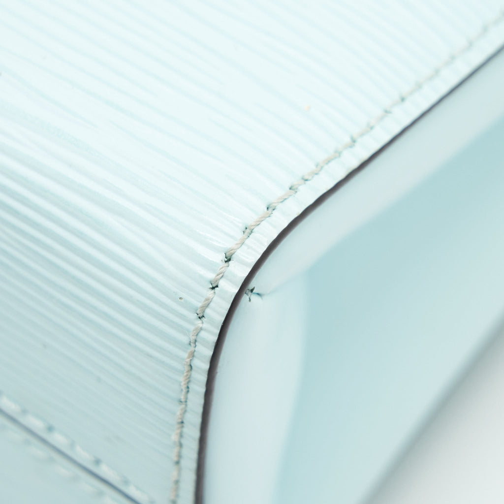 LOUIS VUITTON TOP HANDLE FLAP BAG EPI LIGHT BLUE SHW