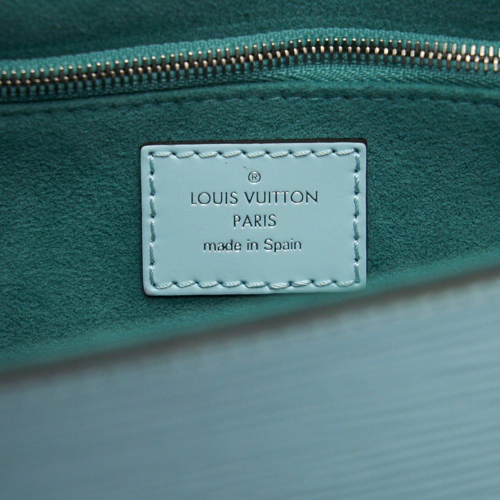 LOUIS VUITTON TOP HANDLE FLAP BAG EPI LIGHT BLUE SHW
